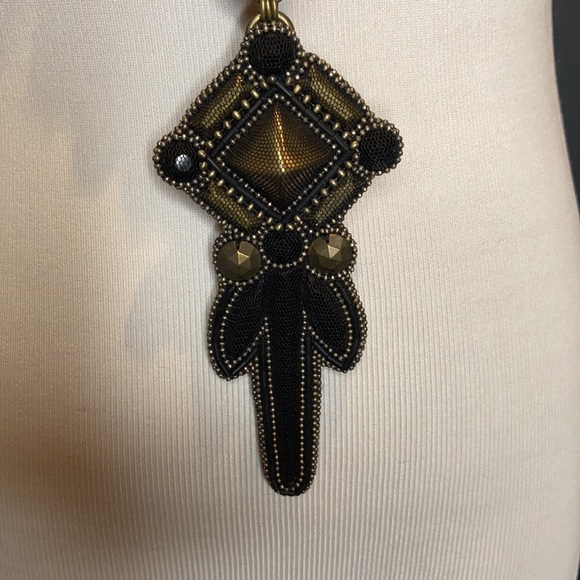 Bea Valdes choker statement piece